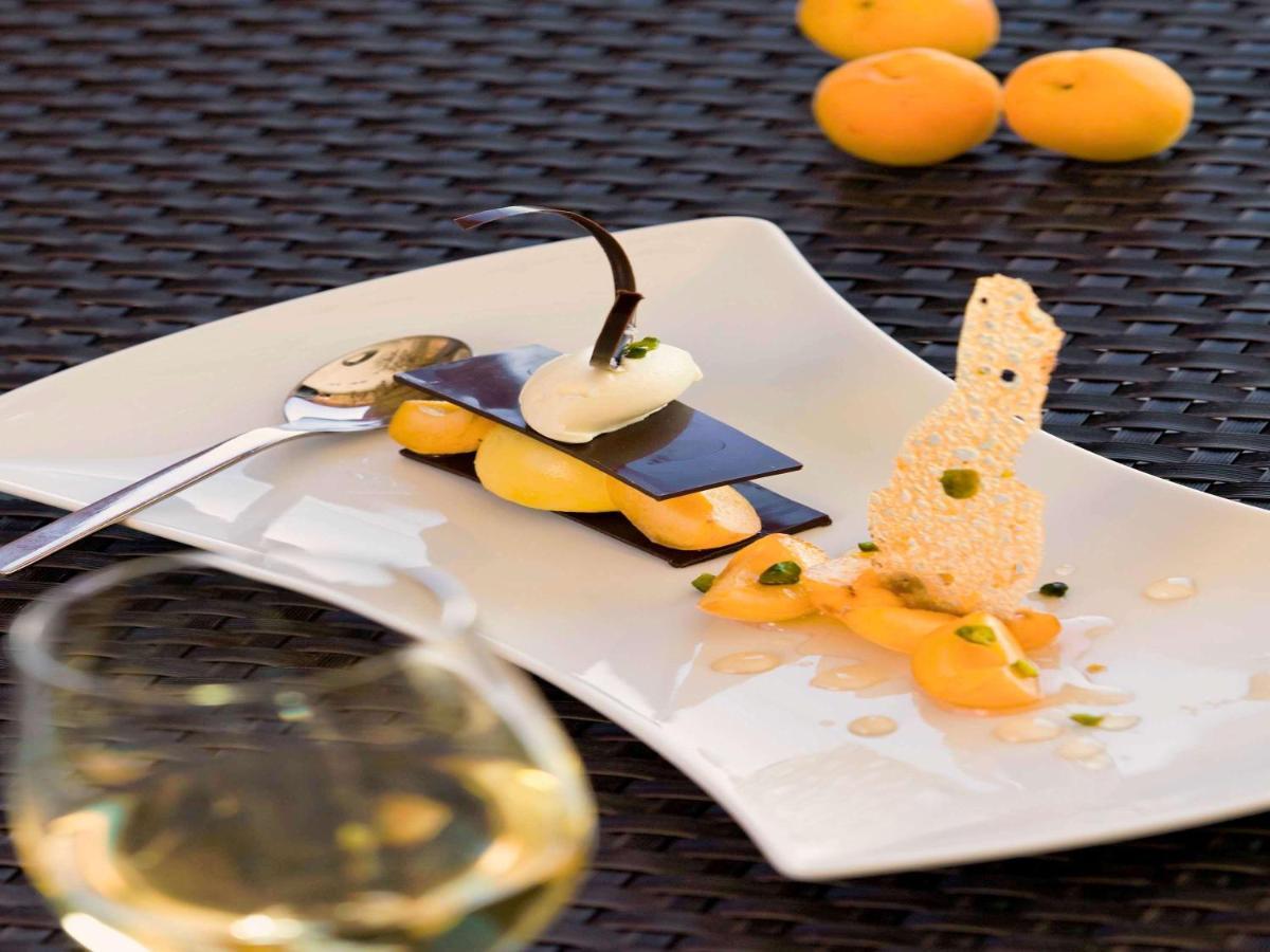 Sofitel La Reserva Cardales Río Luján Buitenkant foto A dessert prepared with the fruit
